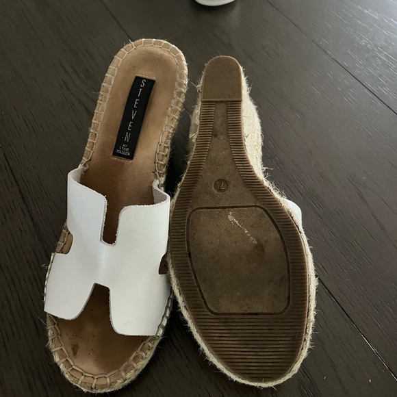 Steve Madden sandals - Picture 2 of 2